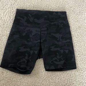 Wunder High rise short 6” inseam